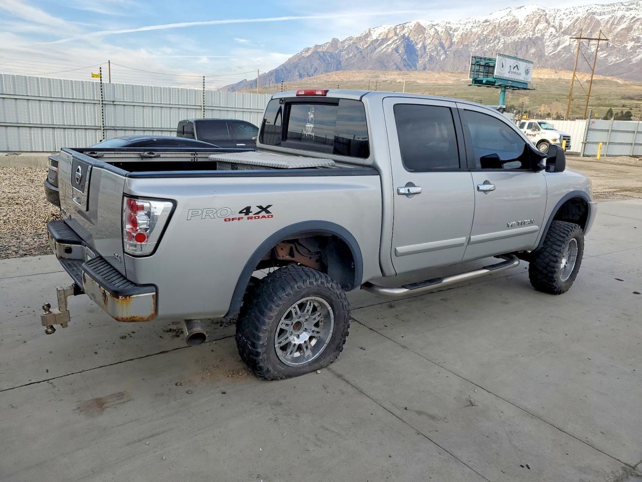 2009 Nissan Titan XE