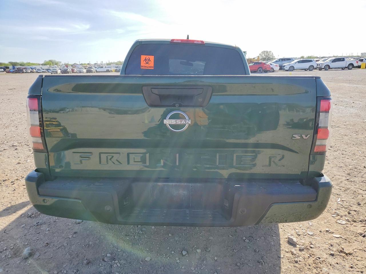 2022 Nissan Frontier SV