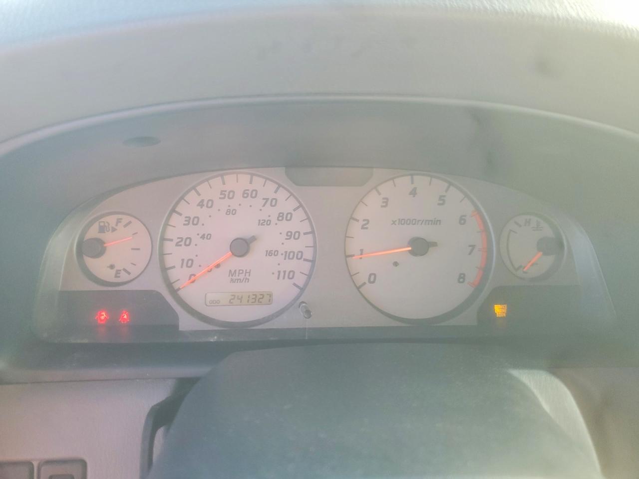 2001 Nissan Xterra Xe-v6