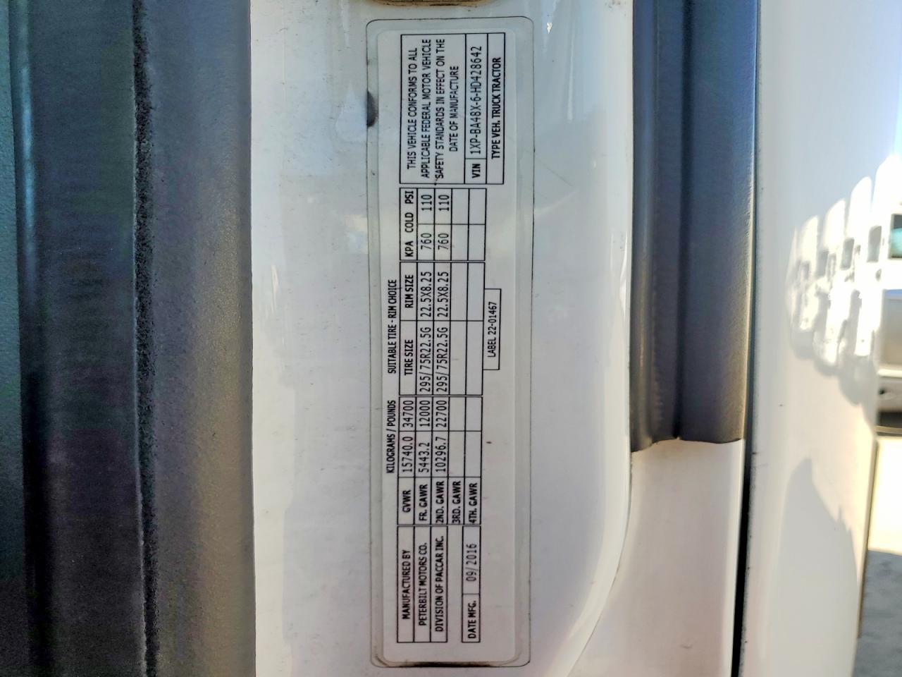 2017 Peterbilt 579-Semi Truck