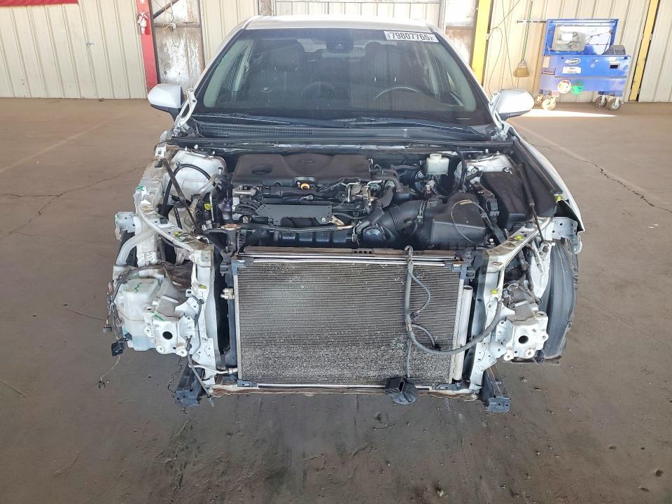 2018 Toyota Camry le