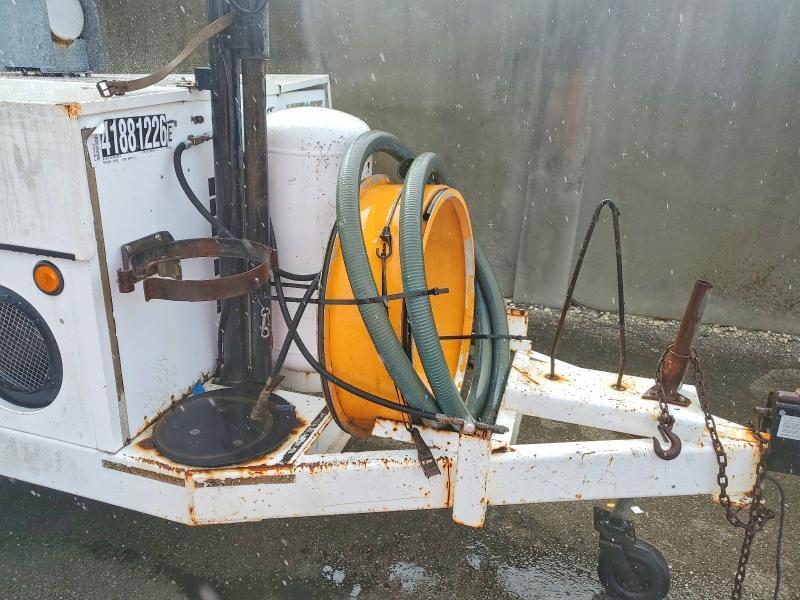 2001 Fenex 2001 Team Fenex Manhole Support Trailer