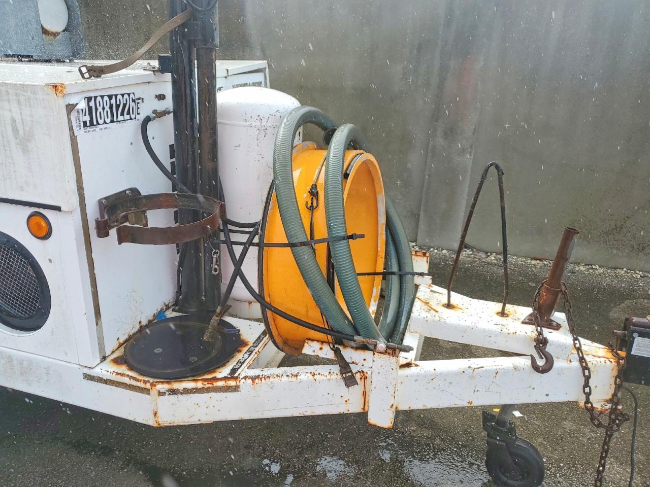 2001 Fenex 2001 Team Fenex Manhole Support Trailer