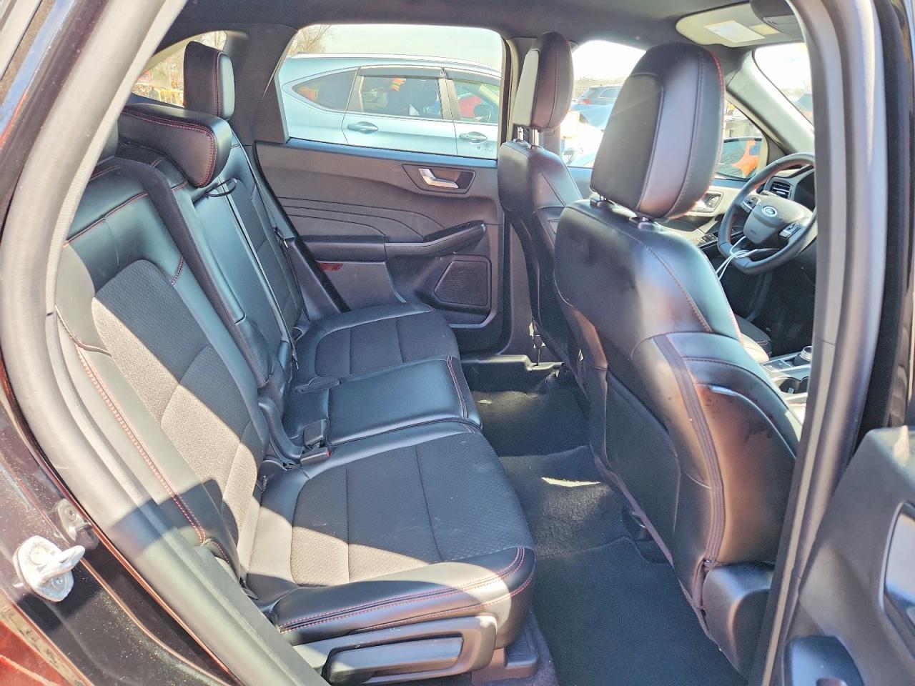 2025 Ford Escape st Line