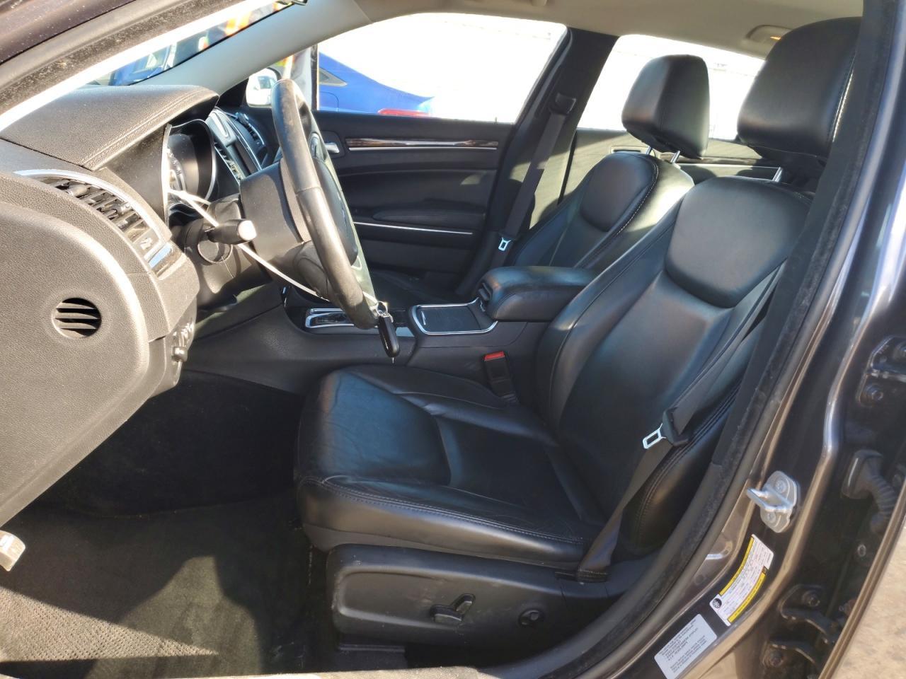 2015 Chrysler 300 Limited