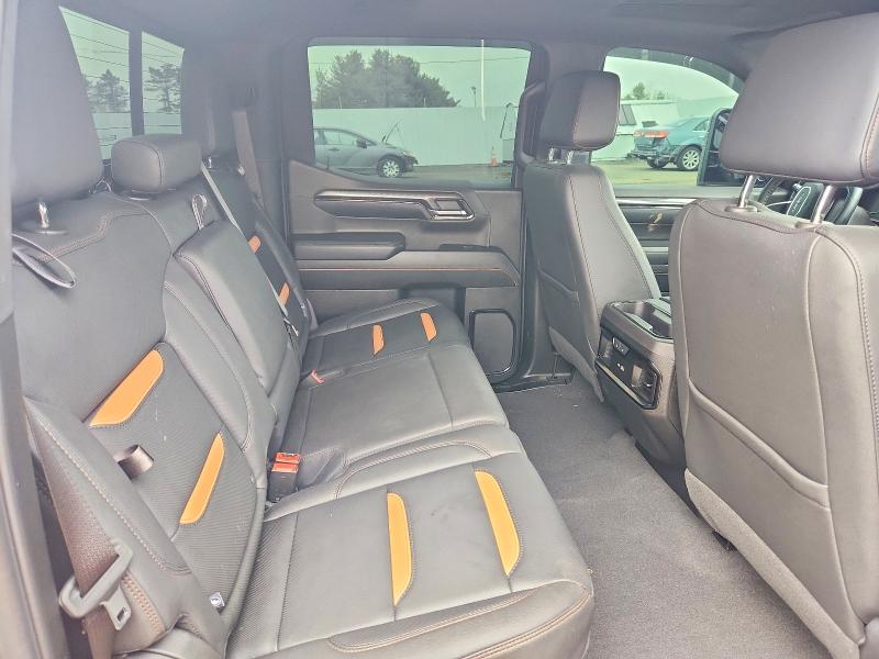2024 GMC Sierra K1500 AT4