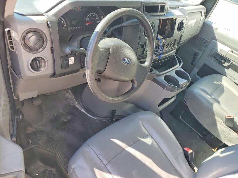 2014 Ford E350 BOX Truck