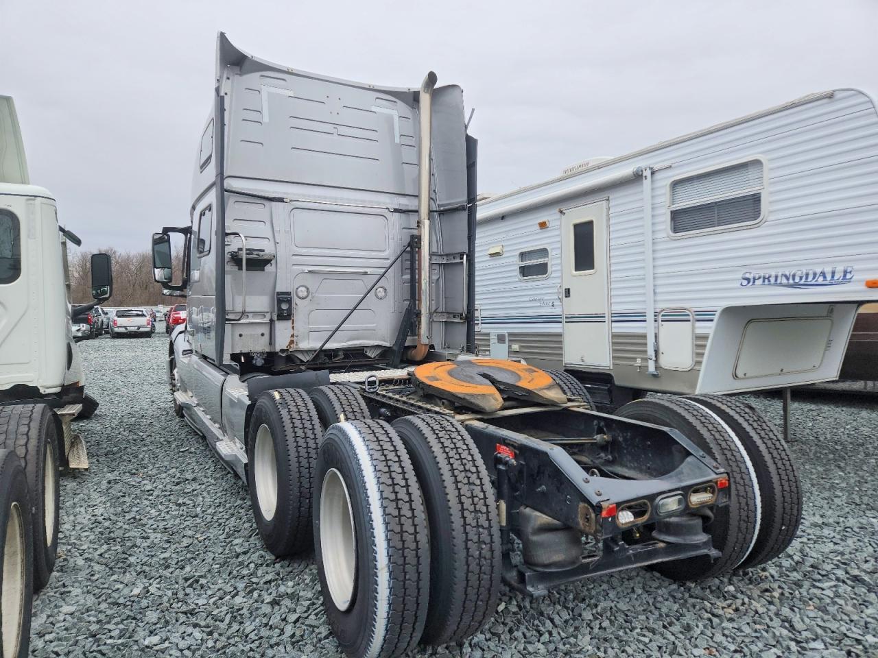 2021 Volvo VNL Semi Truck