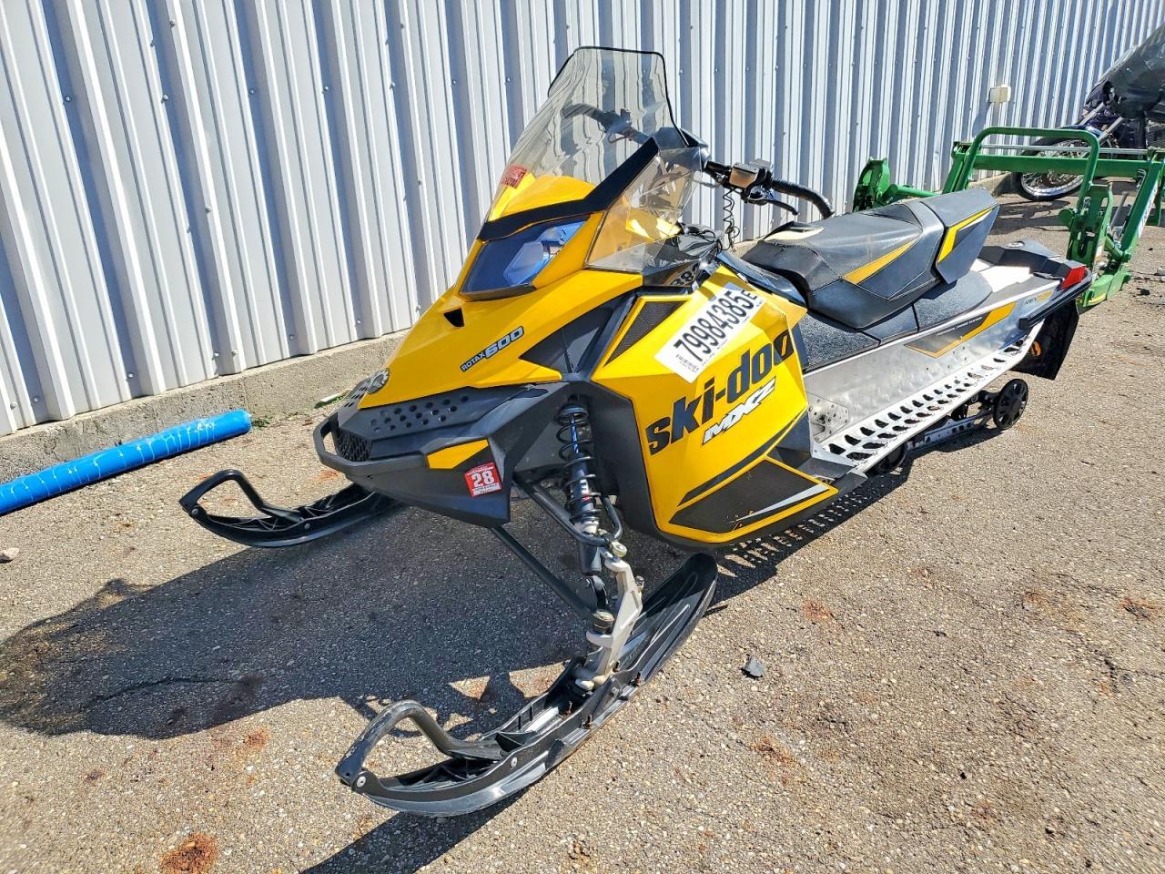 2013 Skidoo MXZ Sport