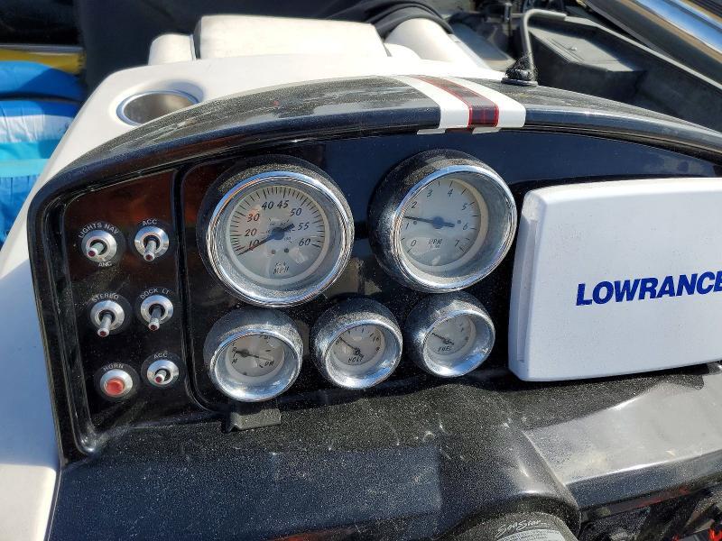 2013 Lowe Pontoon