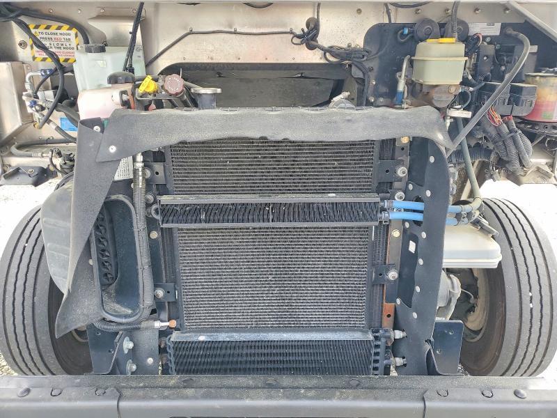 2021 Freightliner MT45G Chassis Delivery Truck