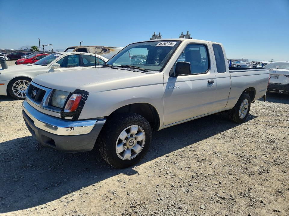 1999 Nissan Frontier XE