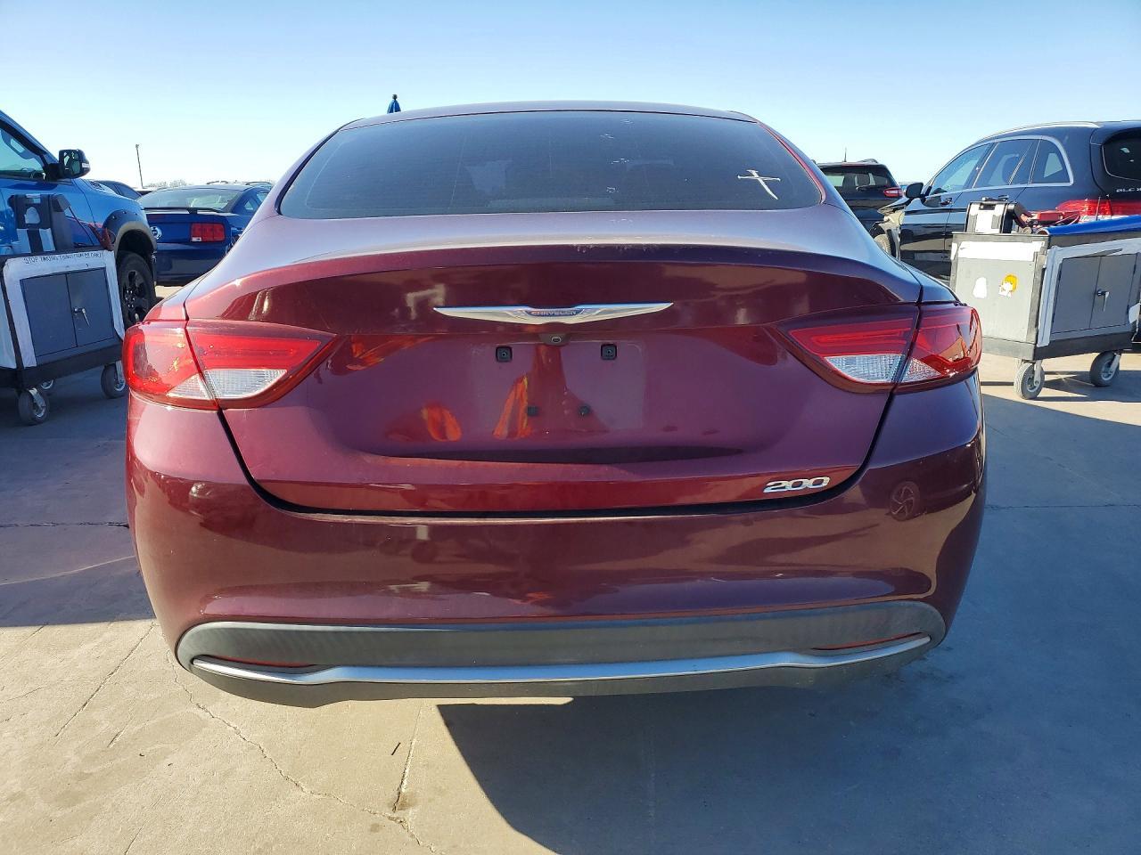 2015 Chrysler 200 Limited