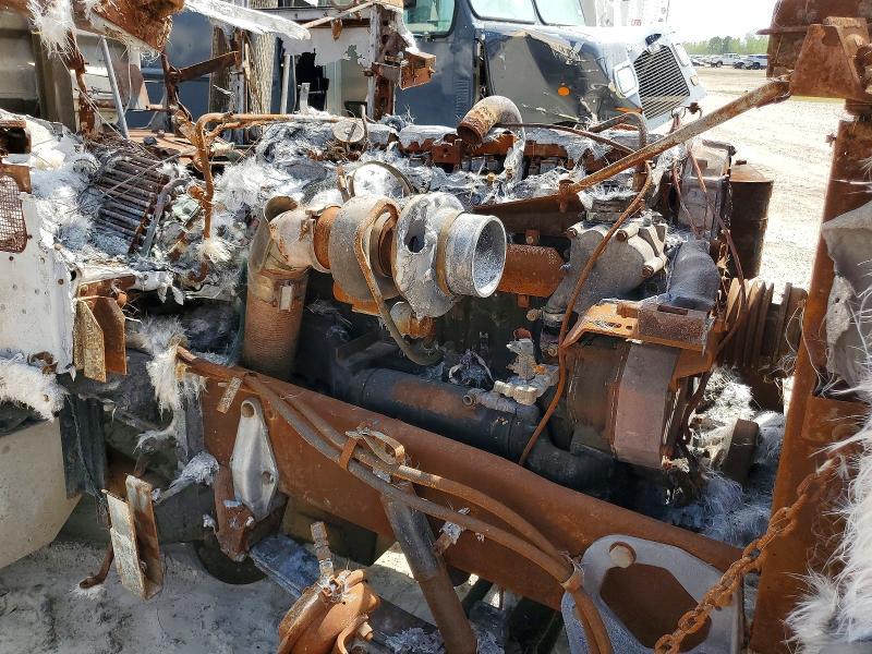 1999 Peterbilt 378 Semi Truck