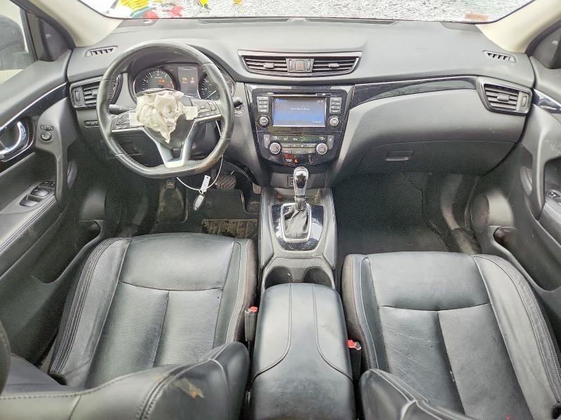 2017 Nissan Rogue Sport sl
