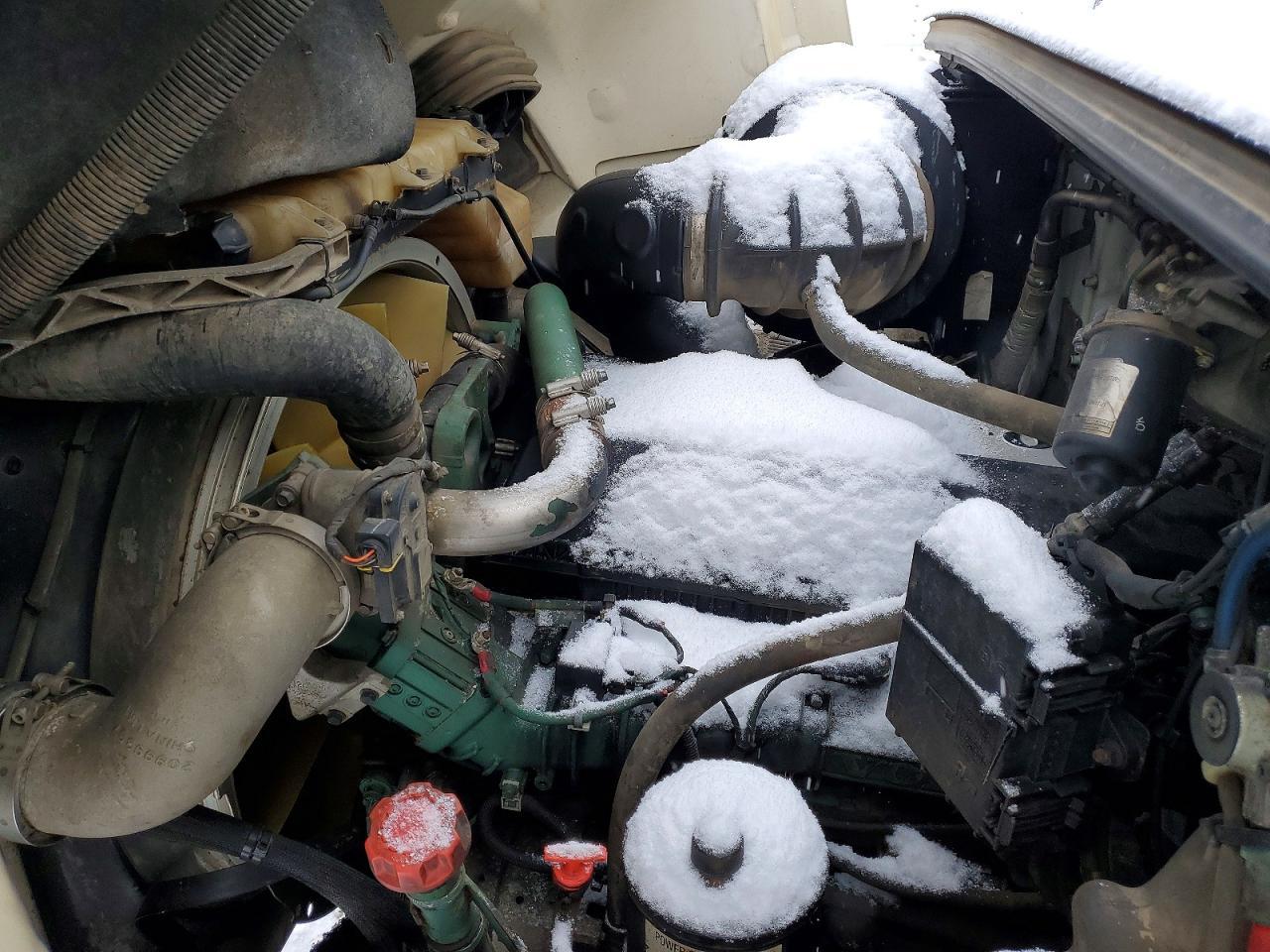 2019 Volv O VHD Dump Truck