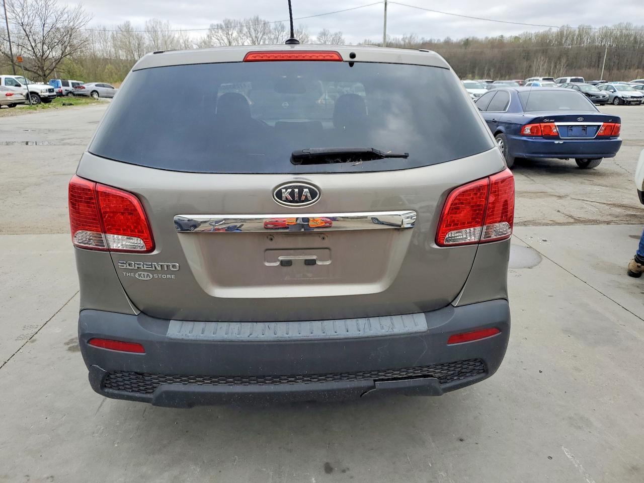 2012 KIA Sorento lx