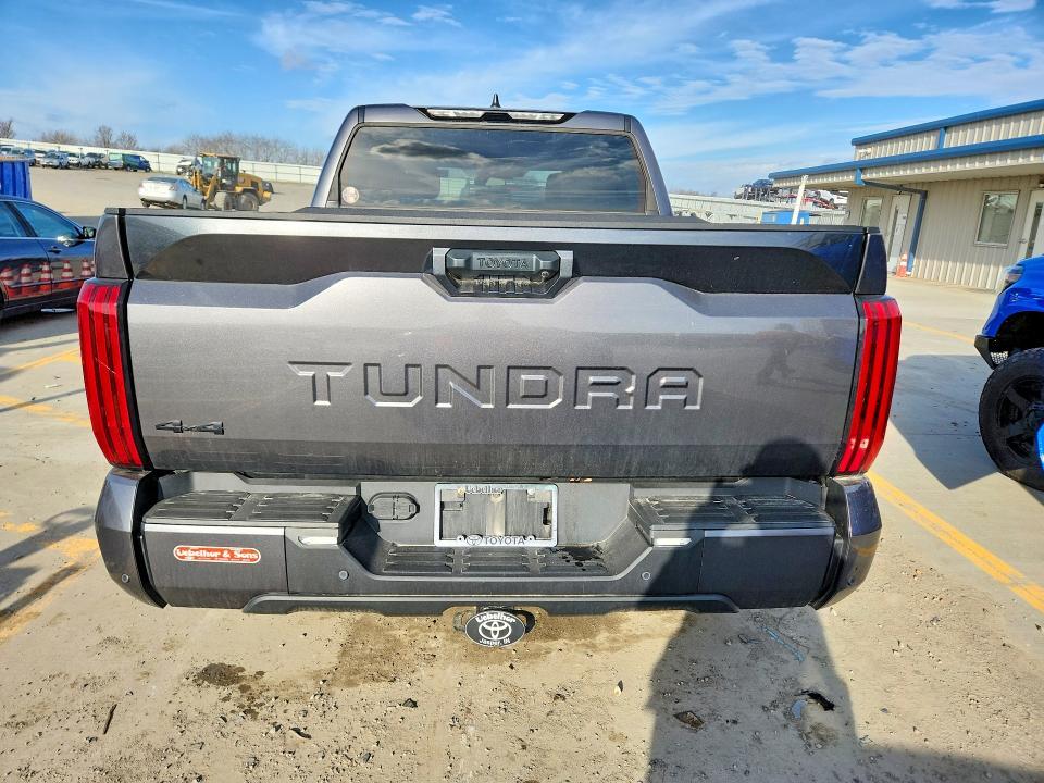 2024 Toyota Tundra SR5
