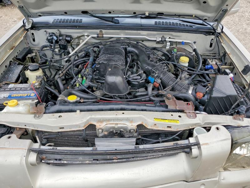2001 Nissan Frontier SC