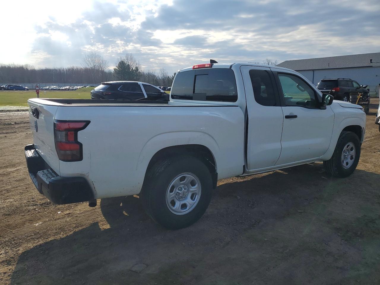 2025 Nissan Frontier S