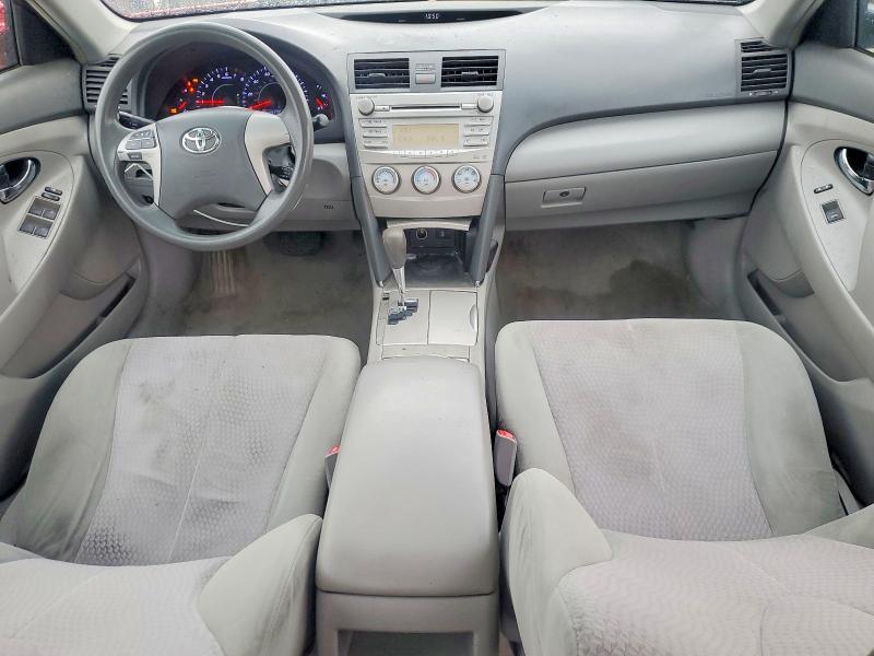 2010 Toyota Camry le