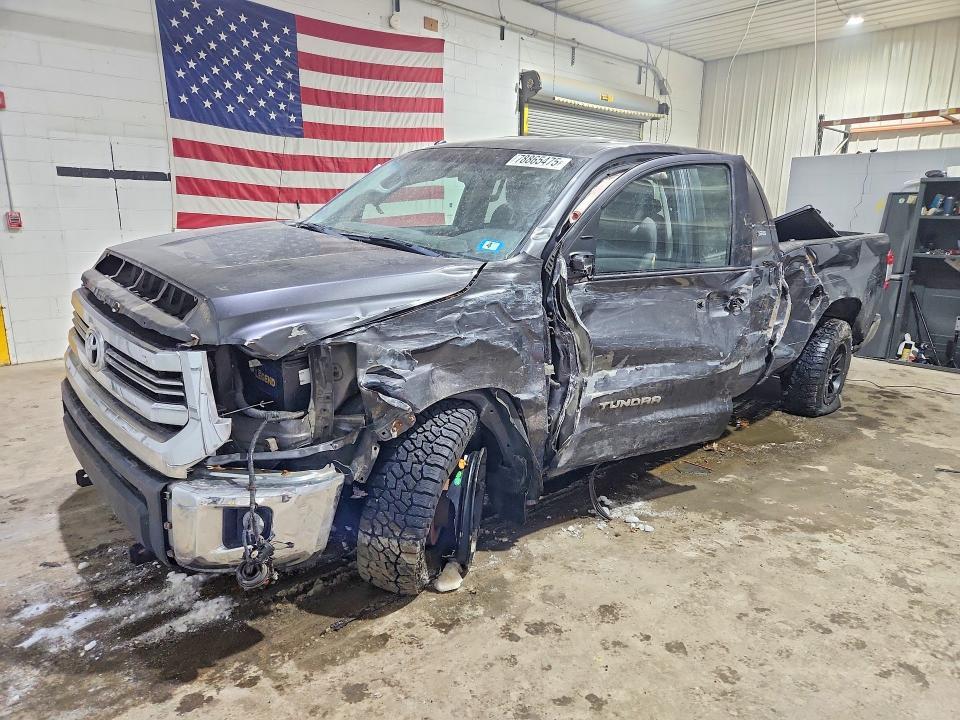2017 Toyota Tundra SR5