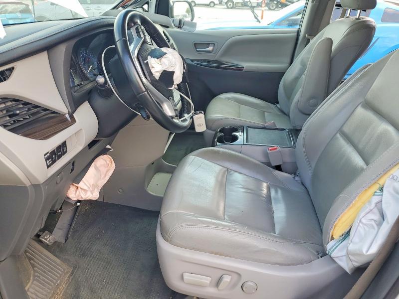 2016 Toyota Sienna xle 7-passenger