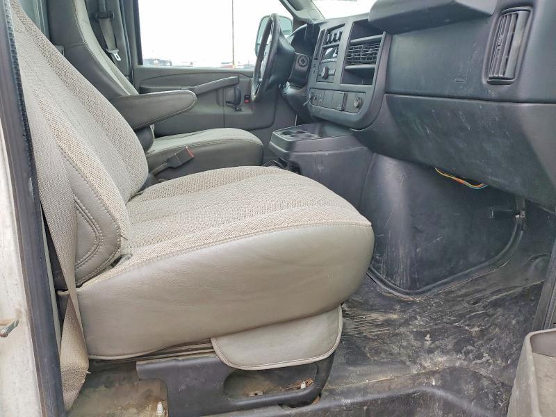2016 GMC Savana G3500 Utility / Service van