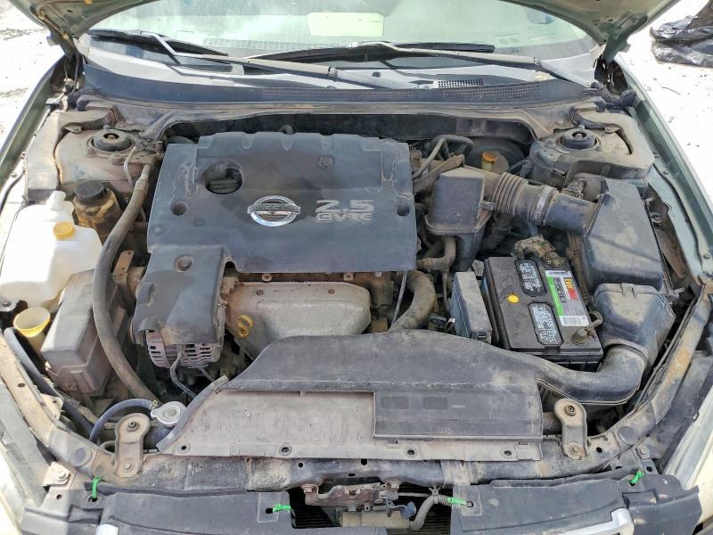2004 Niss Altima