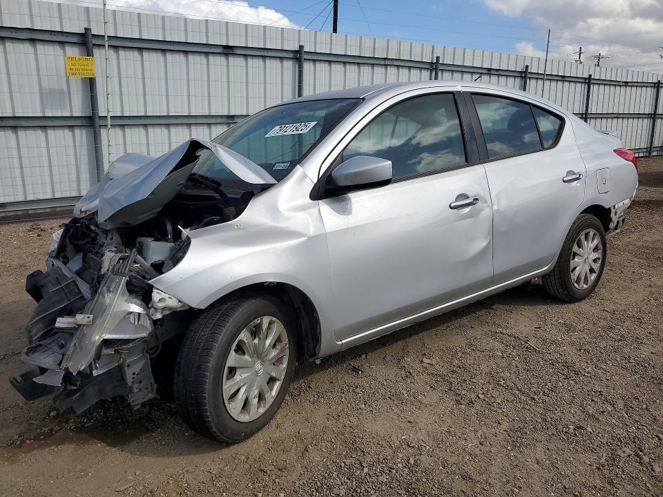 2015 Nissan Versa 1.6 sv