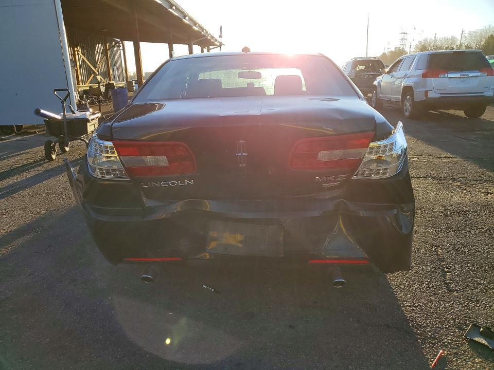 2007 Lincoln Townhouse MKZ