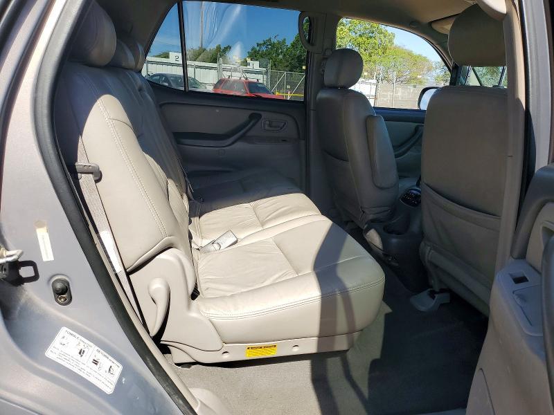 2002 Toyota Sequoia SR5