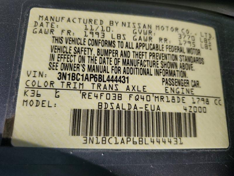 2011 Nissan Versa 1.8 s