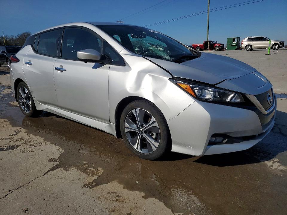 2022 Nissan Leaf sv