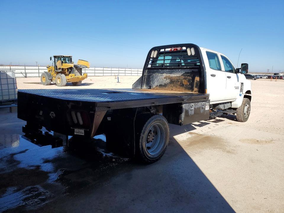 2022 Chevrolet 2022 GM GM515 Flatbed Truck