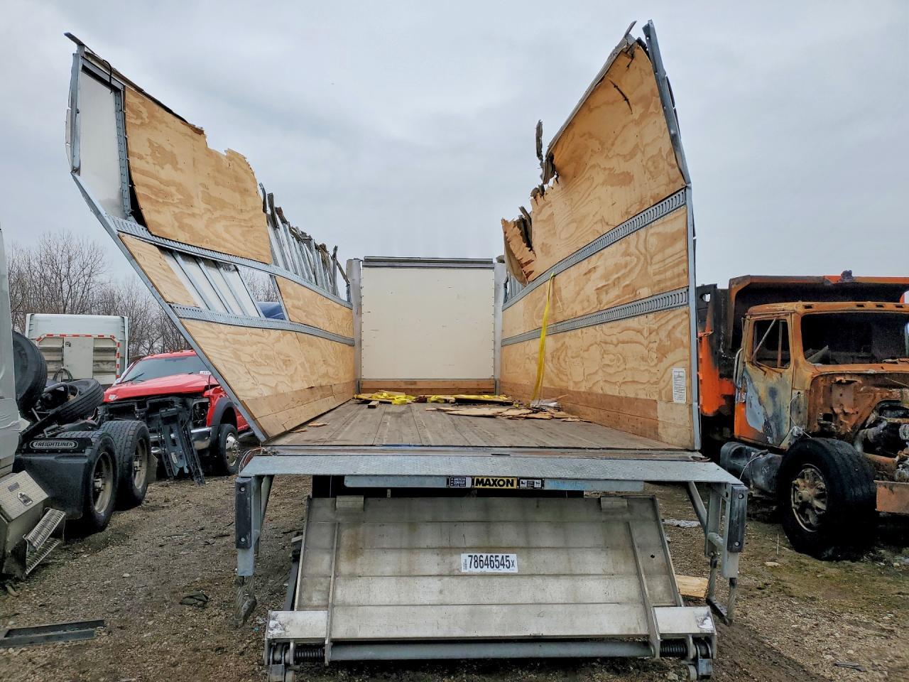 2022 International MV607 BOX Truck