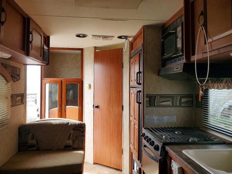 2010 Foresriver Surveryor