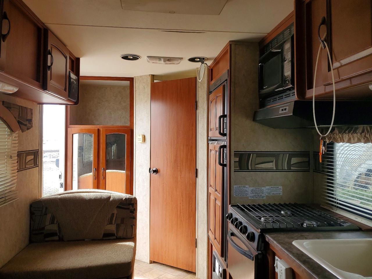 2010 Foresriver Surveryor