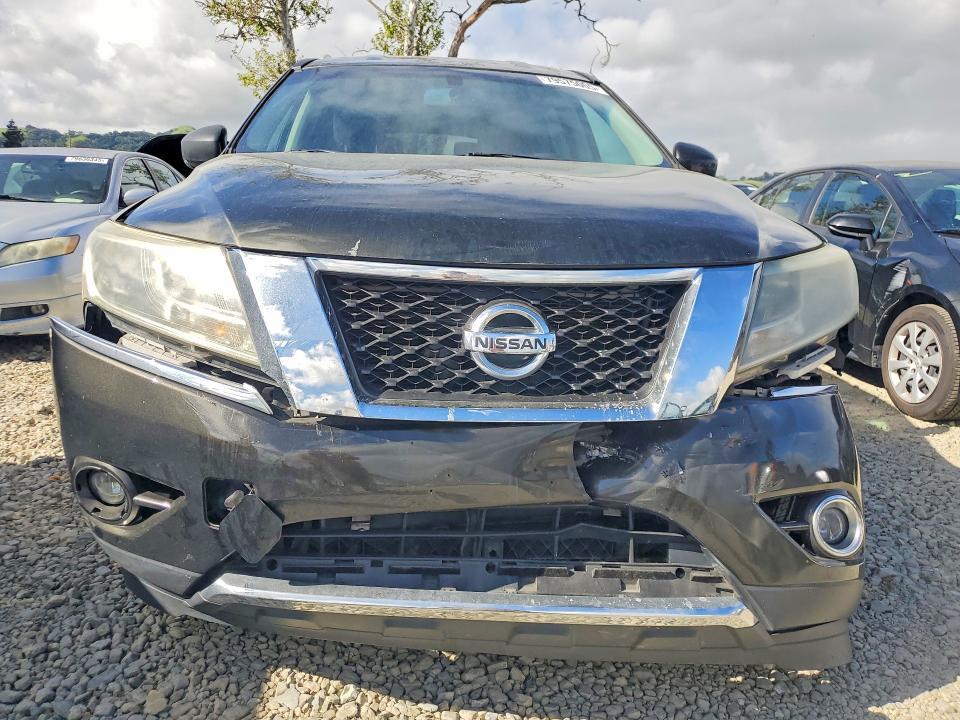 2015 Nissan Pathfinder sv