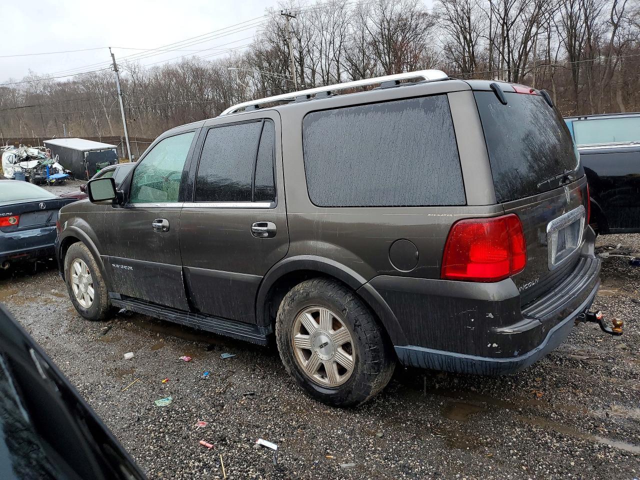 2005 Lincoln Navigator