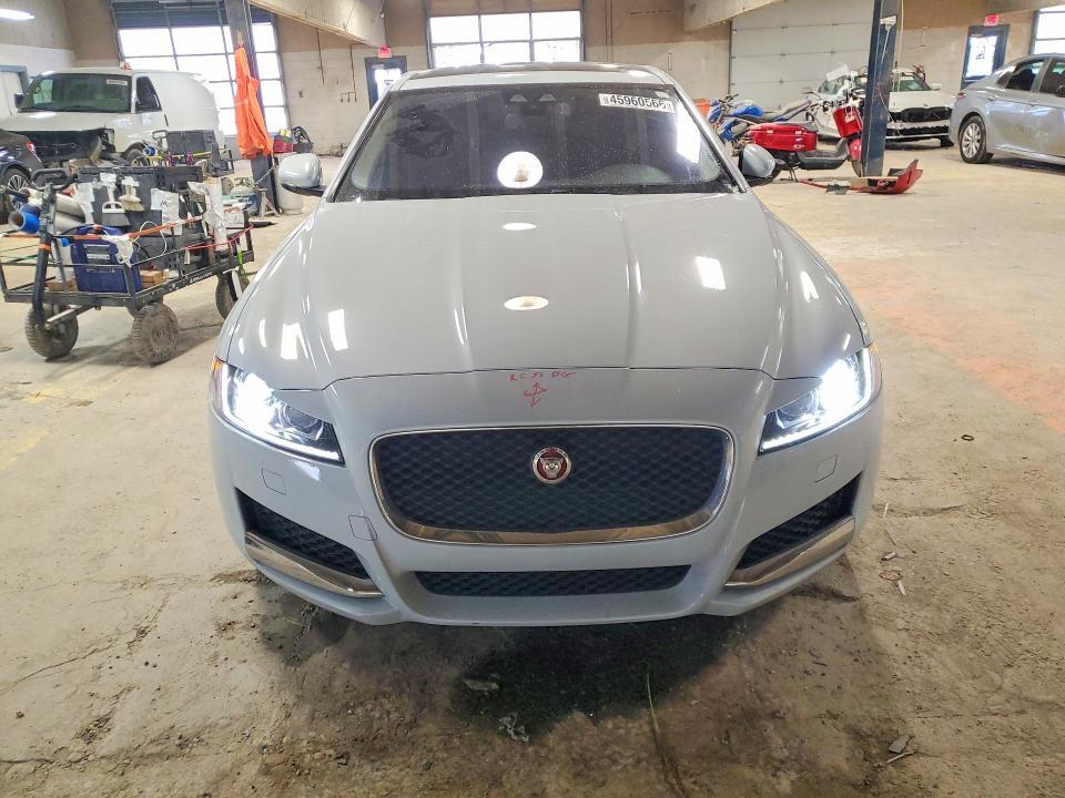 2017 Jaguar Xf Premium