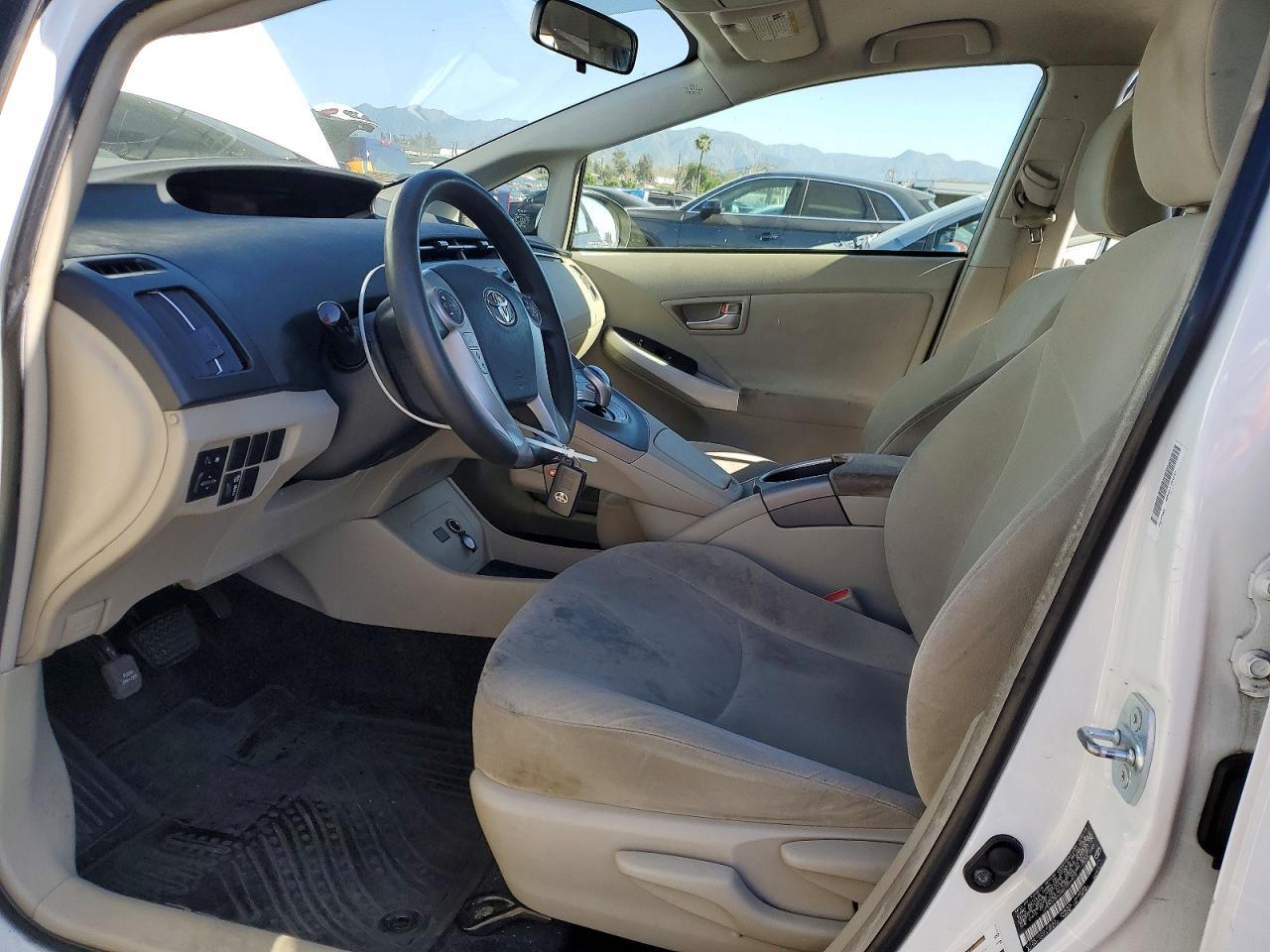2014 Toyota Prius Three