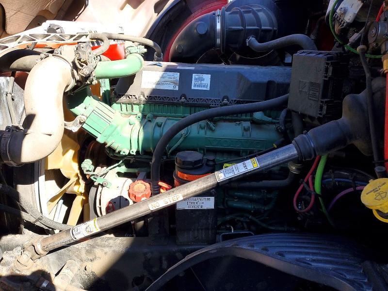 2019 Volv O VNL Semi Truck