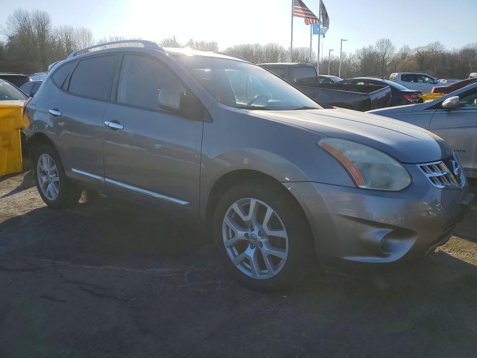 2011 Nissan Rogue s