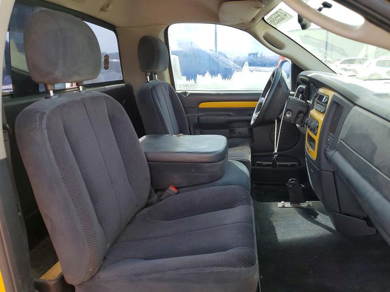 2005 Dodge RAM 1500 ST