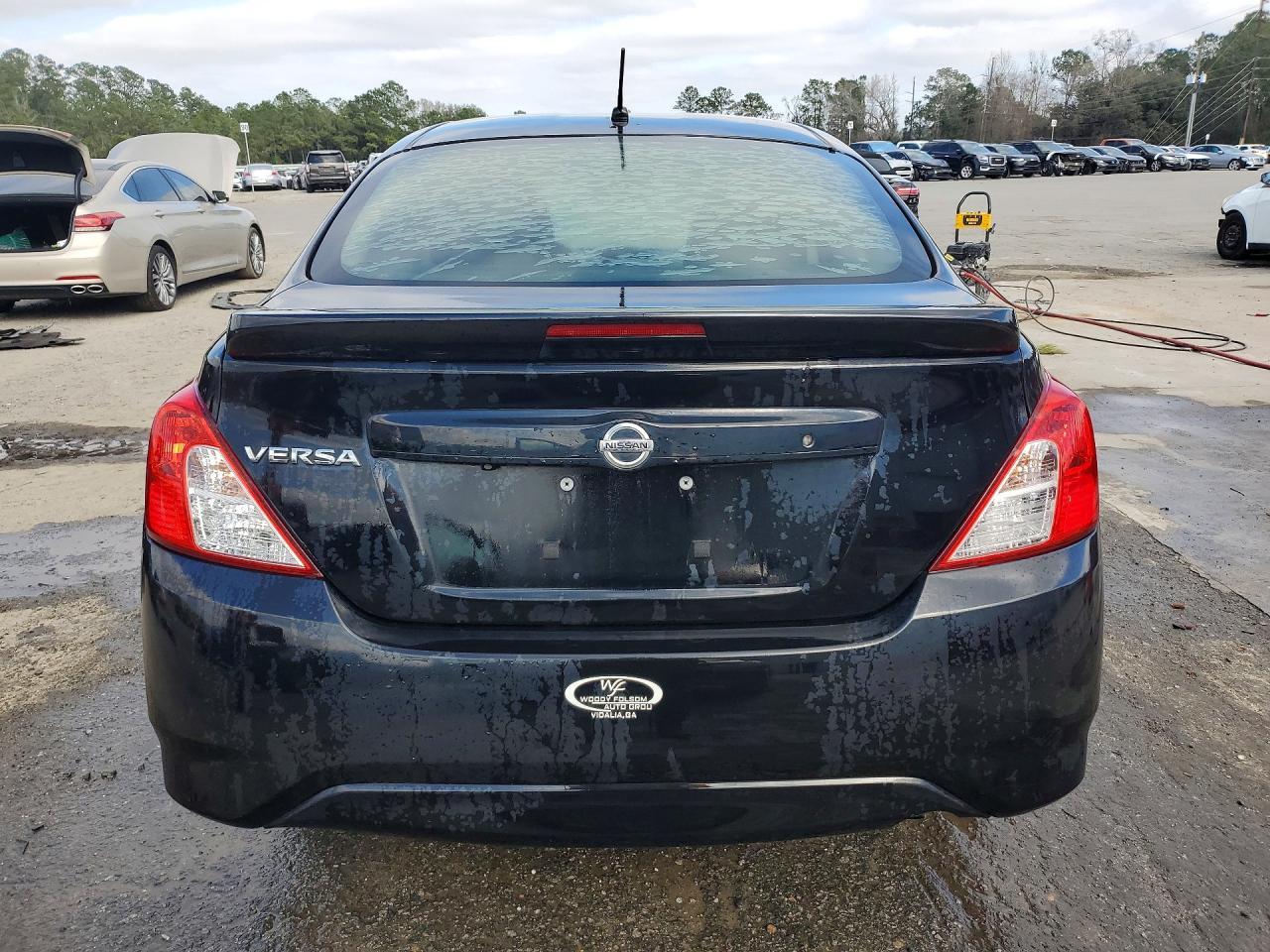 2019 Nissan Versa s Plus