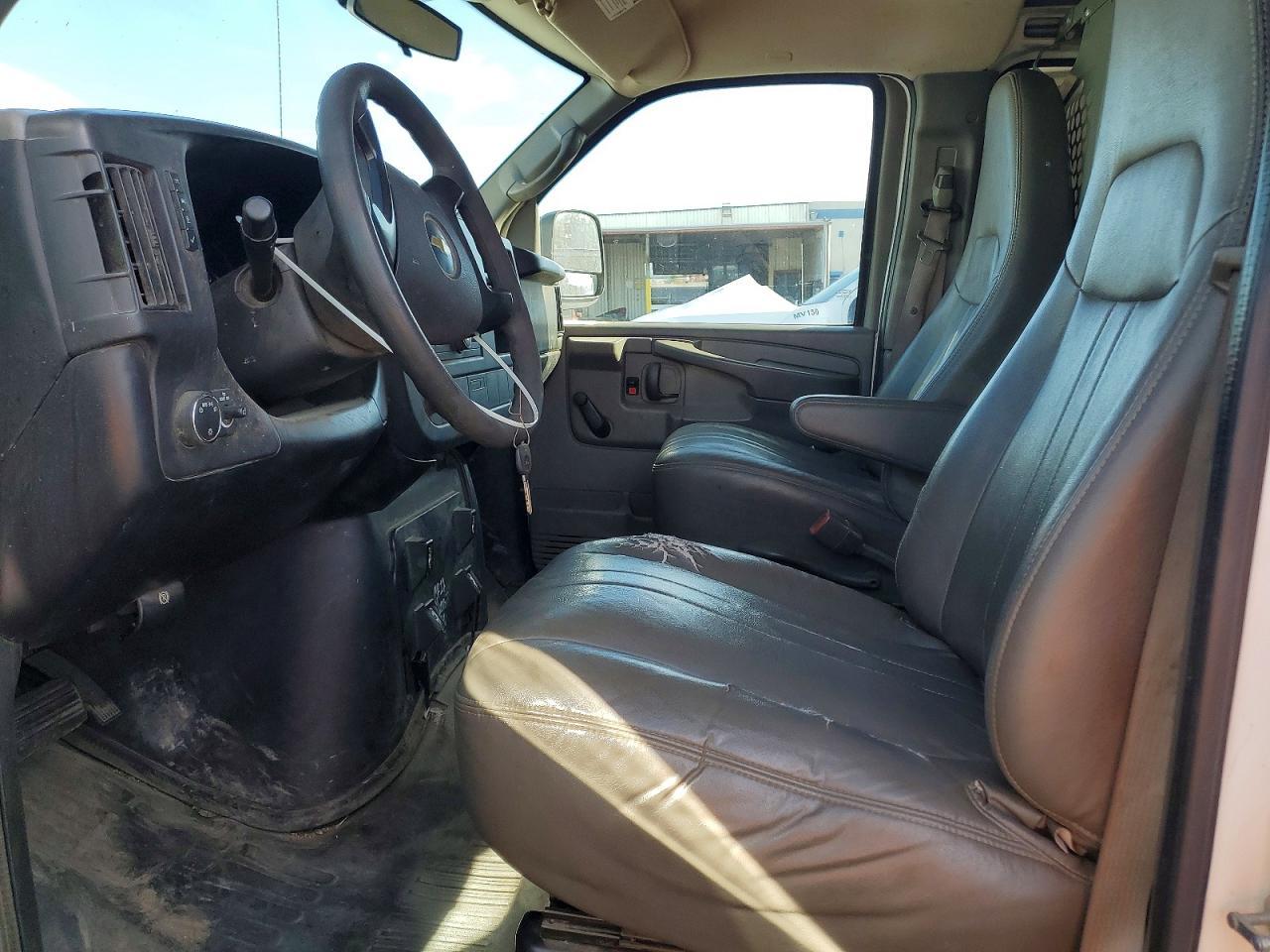 2013 Chev Express G1500