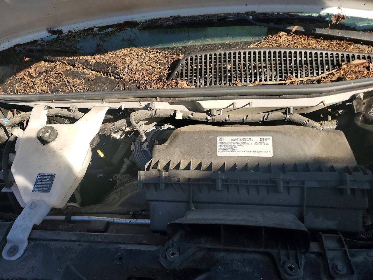 2022 GMC Savana BOX Truck