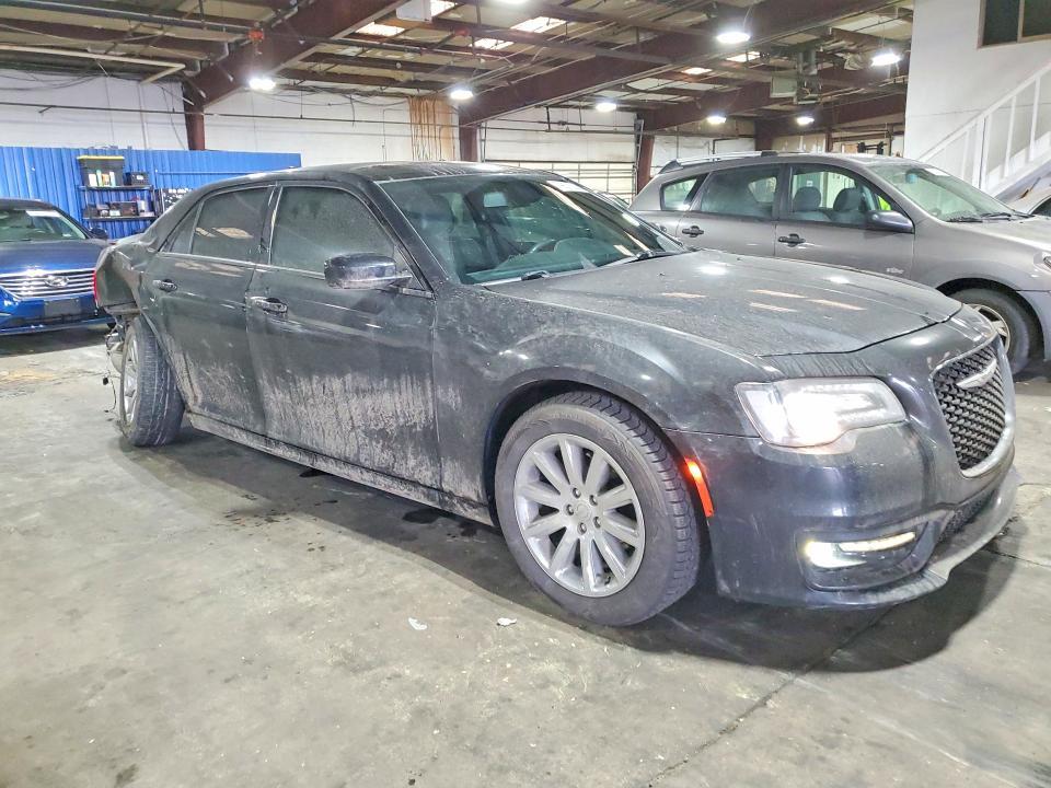 2019 Chrysler 300 s