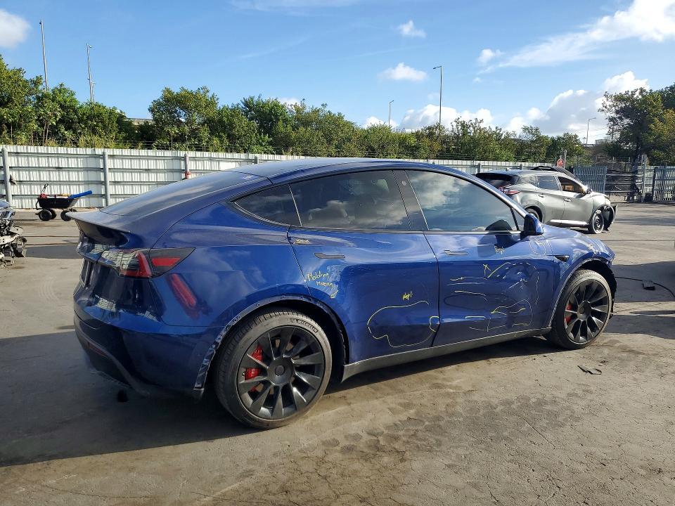 2022 Tesla Model y
